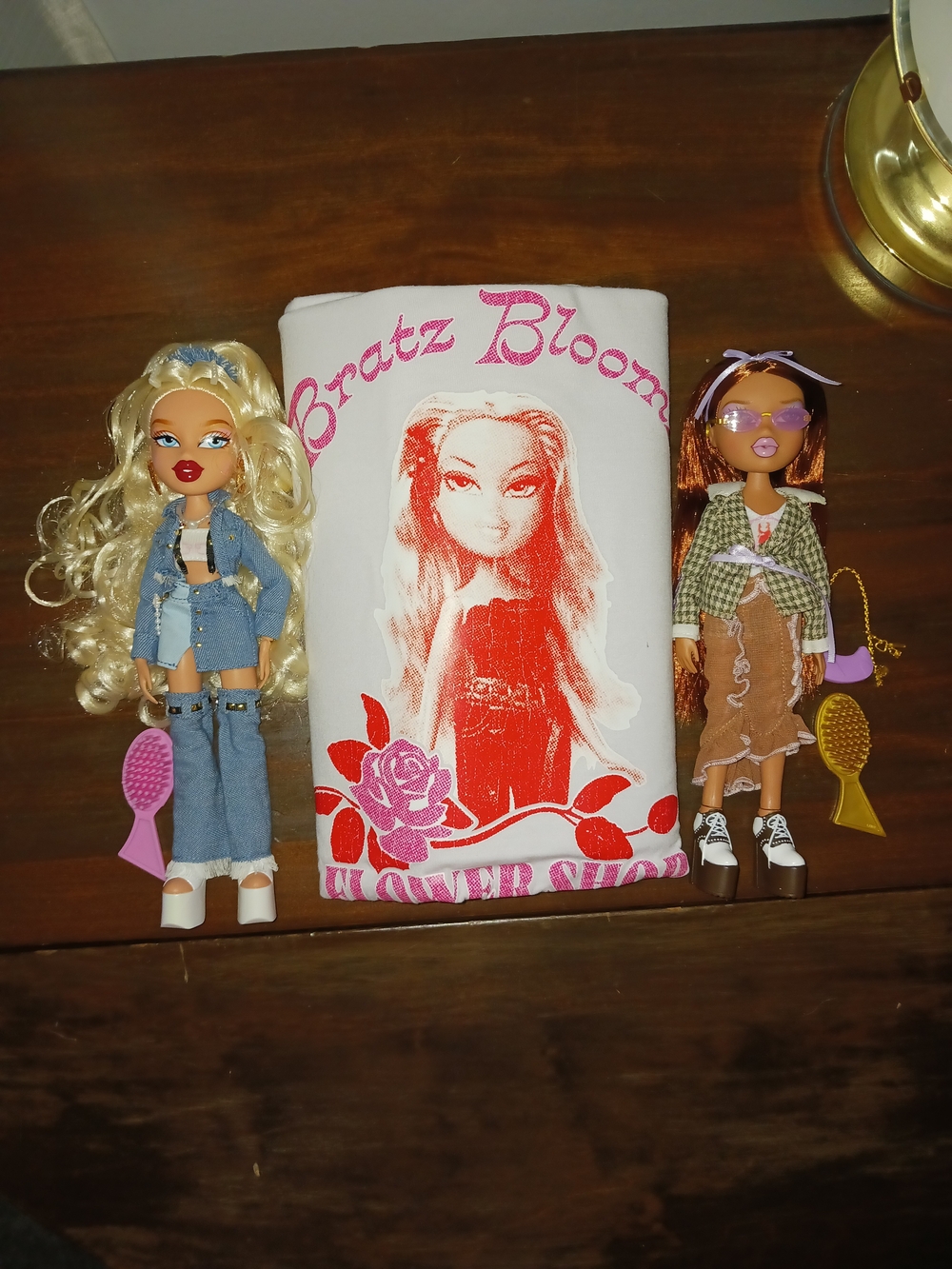 Alwayz Bratz Cloe Doll Bratz Stylin Yasmin Doll With Oversized Adult XL T Shirt